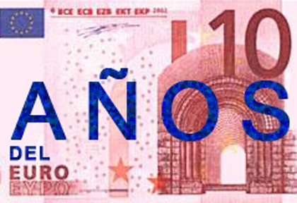 Imagen de un billete con la leyenda: 10 años del euro