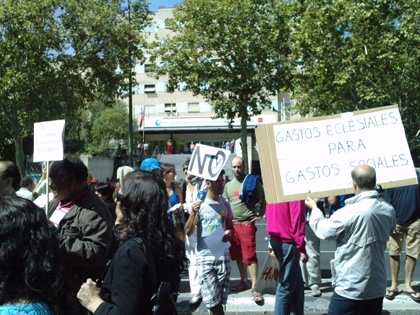 Foto de la manifestación ante el Hospital Gregorio Marañon de Madrid