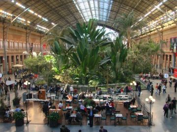 Interior Atocha Renfe